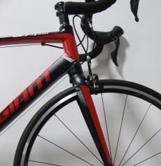 GIANT Defy Sora 52cm Yol Bisikleti